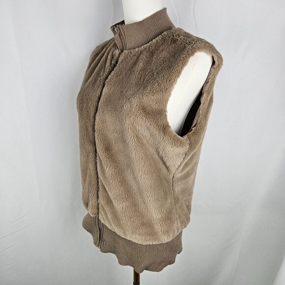 Questions Faux Fur Vest Medium Zip Front Mock Neck Tan - Picture 3 of 10
